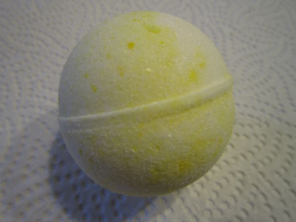 Bath bomb - Badefizzer - Farbe Yellow - Gelb - 10ml